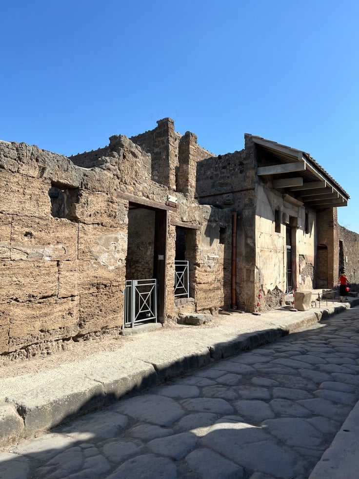 Road In Pompeii Road In Pompeii. Photo Credit: Robert Farrington