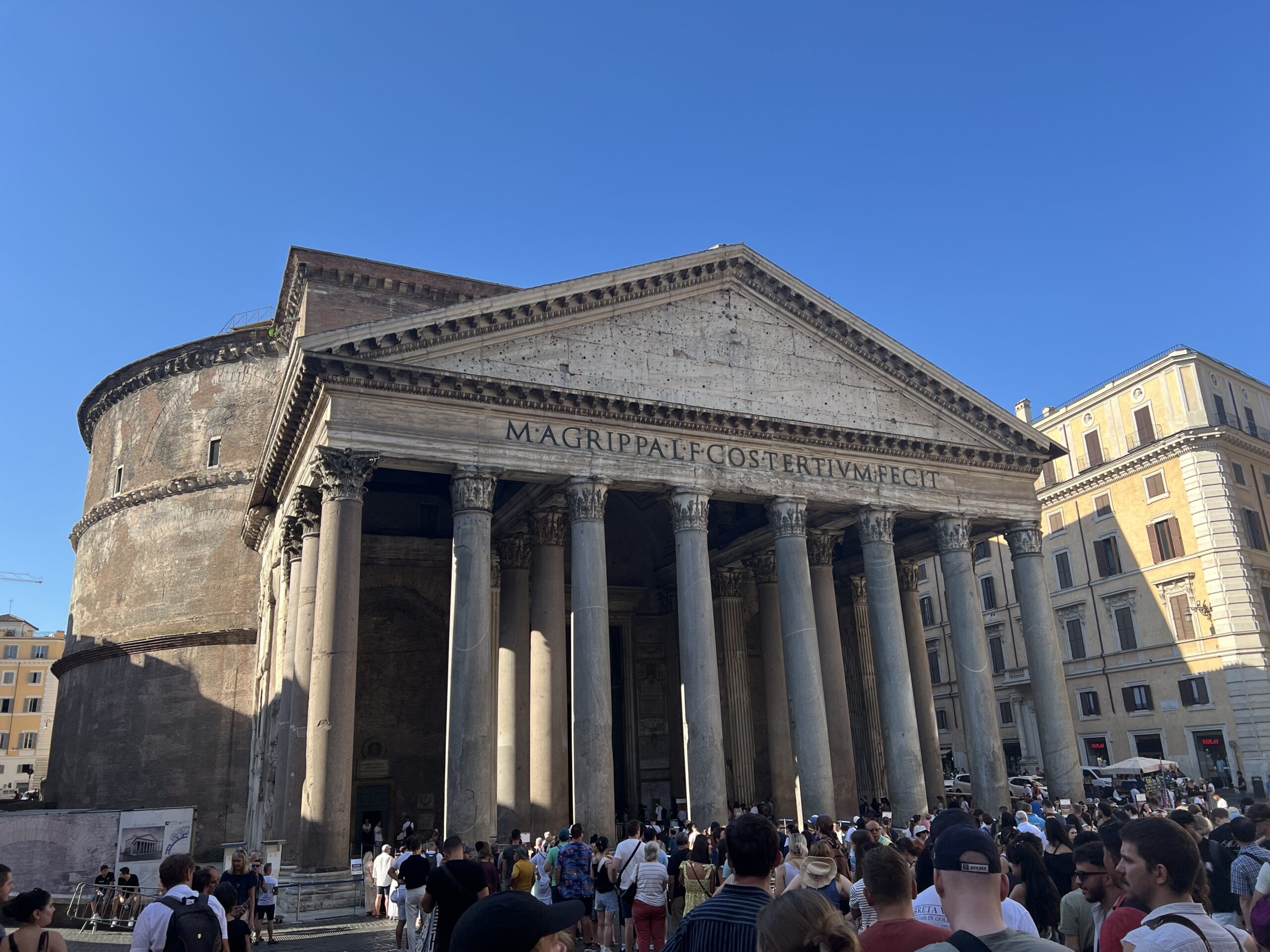Pantheon Pantheon Crowds | Photo Credit: Robert Farrington