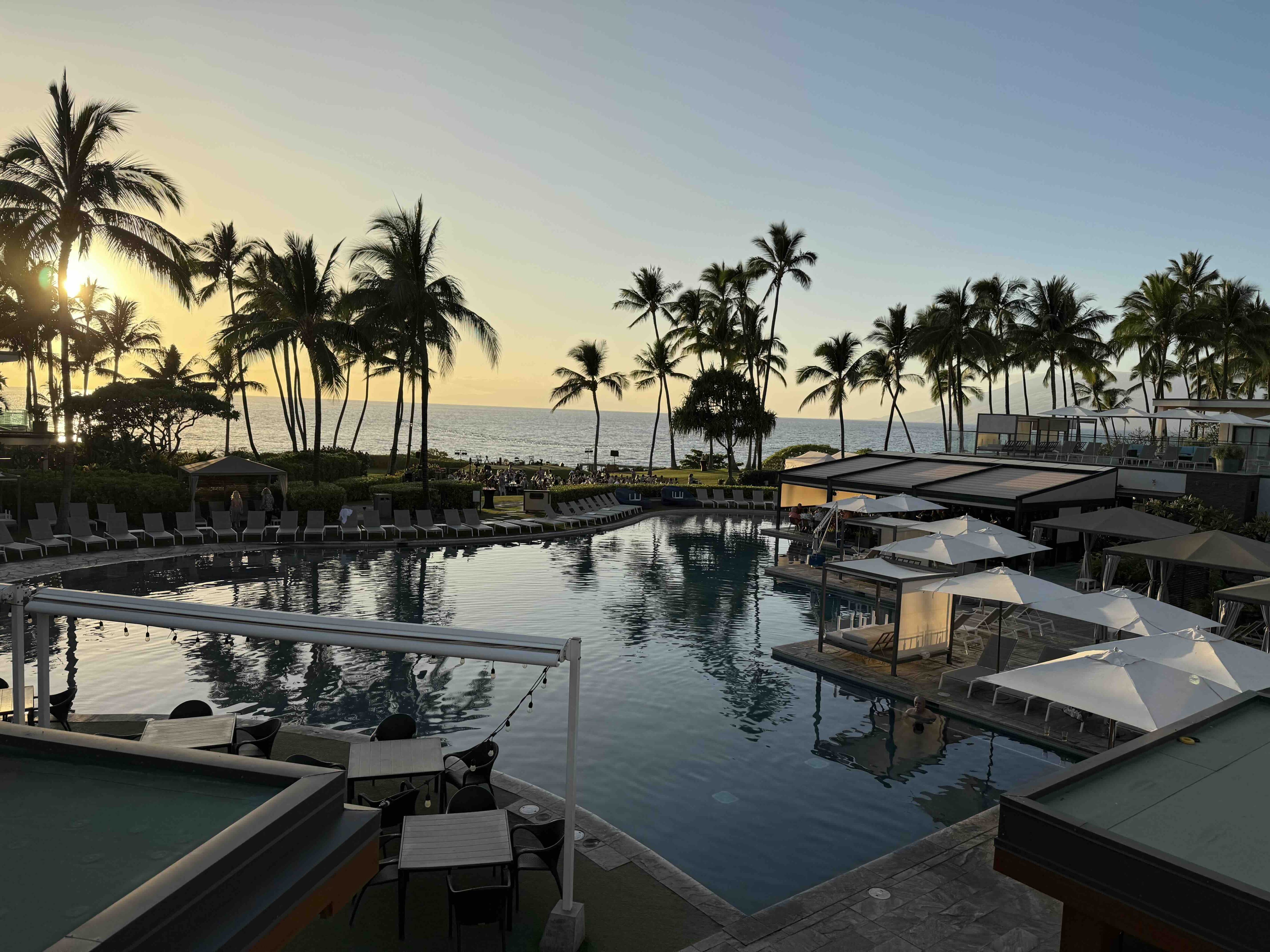 Bottom Pool Andaz Bottom Pool Andaz | Photo: Robert Farrington