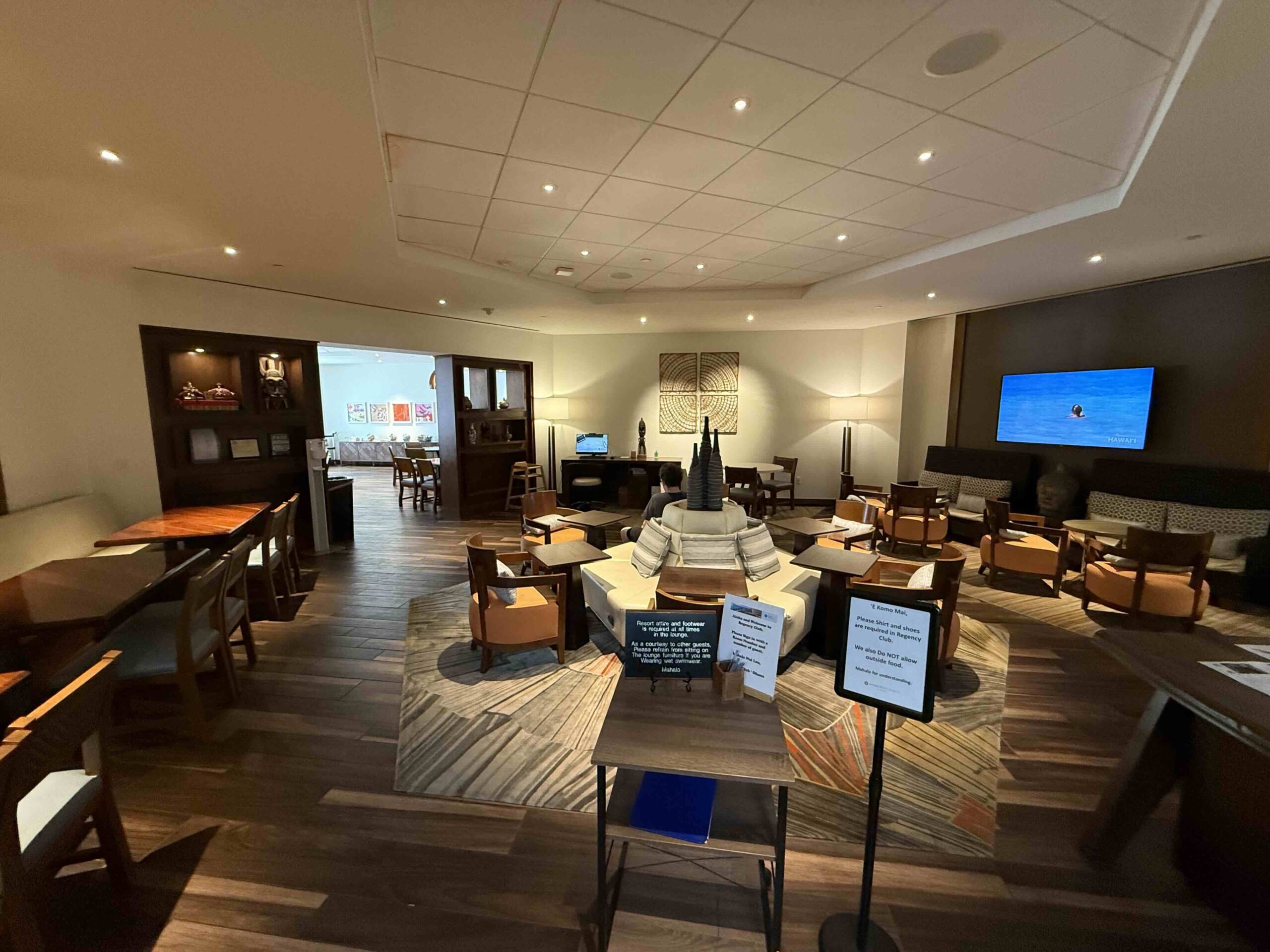 Hyatt Maui Regency Club Lounge | Credit: Robert Farrington
