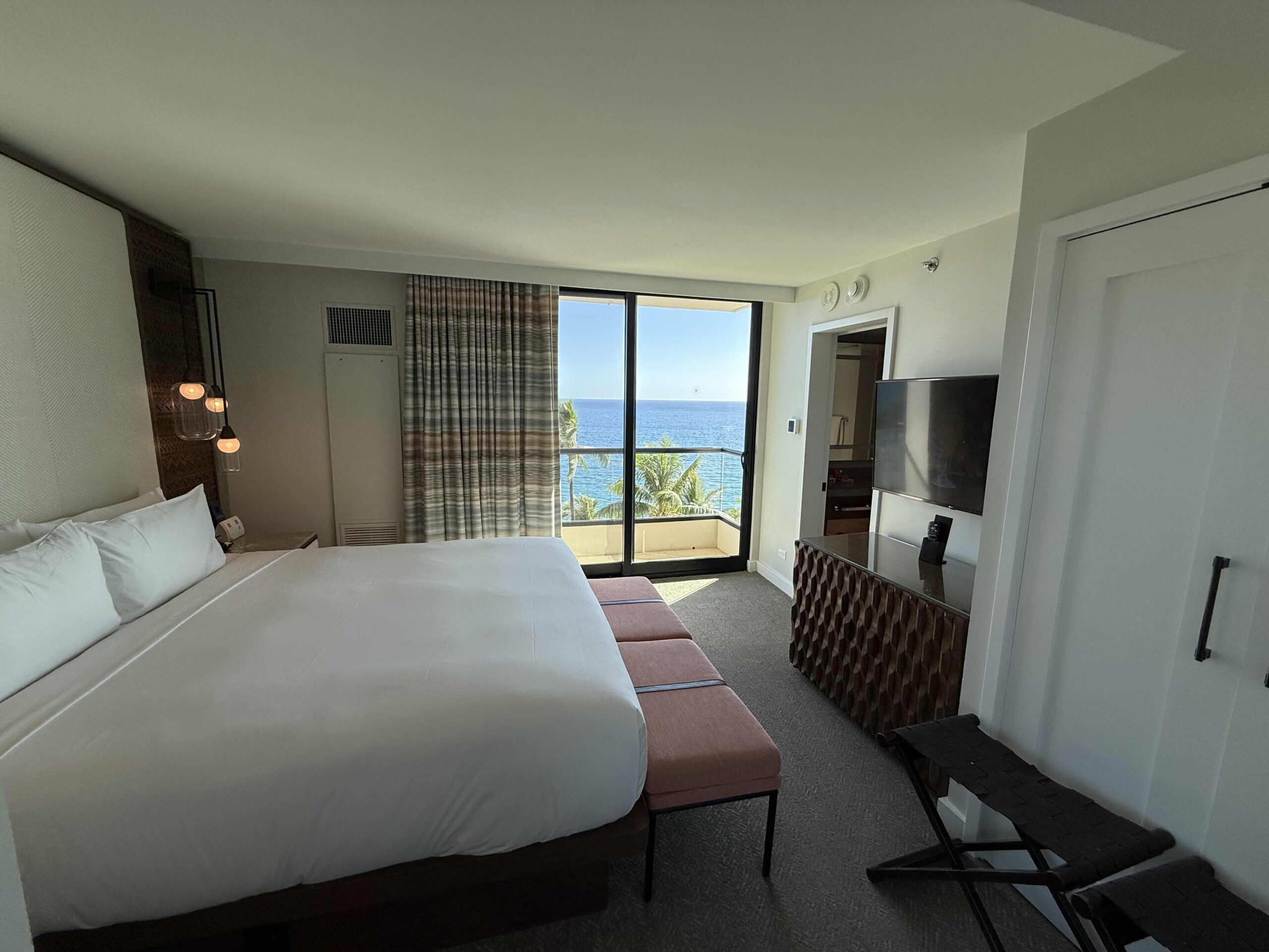 Hyatt Regency Maui Oceanfront Suite Bedroom | Credit: Robert Farrington